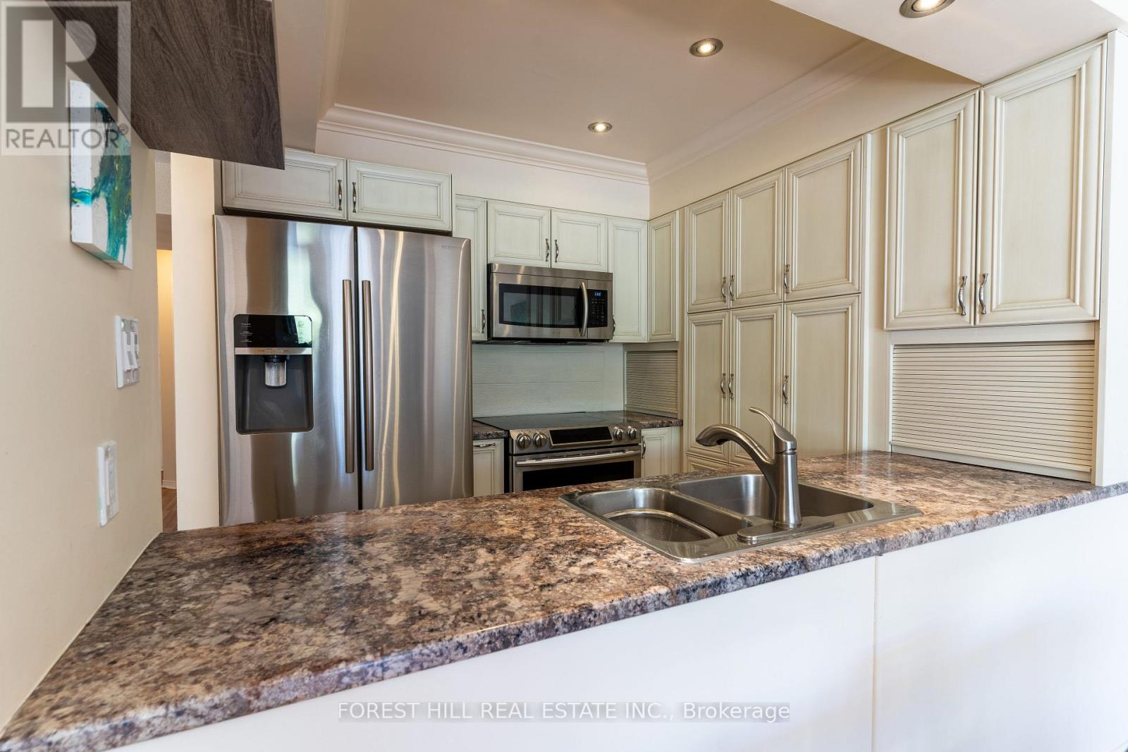 21 - 21 Laguna Parkway, Ramara, Ontario  L0K 1B0 - Photo 10 - S12746024