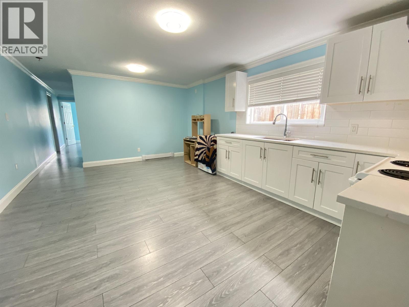 3305b E 25th Avenue, Vancouver, British Columbia  V5R 1J7 - Photo 2 - R3085135