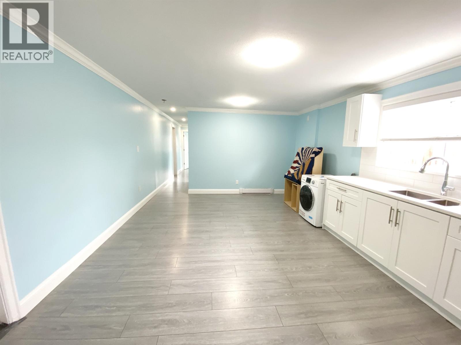 3305b E 25th Avenue, Vancouver, British Columbia  V5R 1J7 - Photo 5 - R3085135