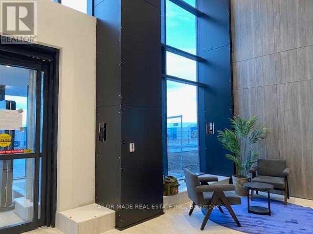 503 - 220 Missinnihe Way, Mississauga, Ontario  L5H 0A7 - Photo 2 - W12746028