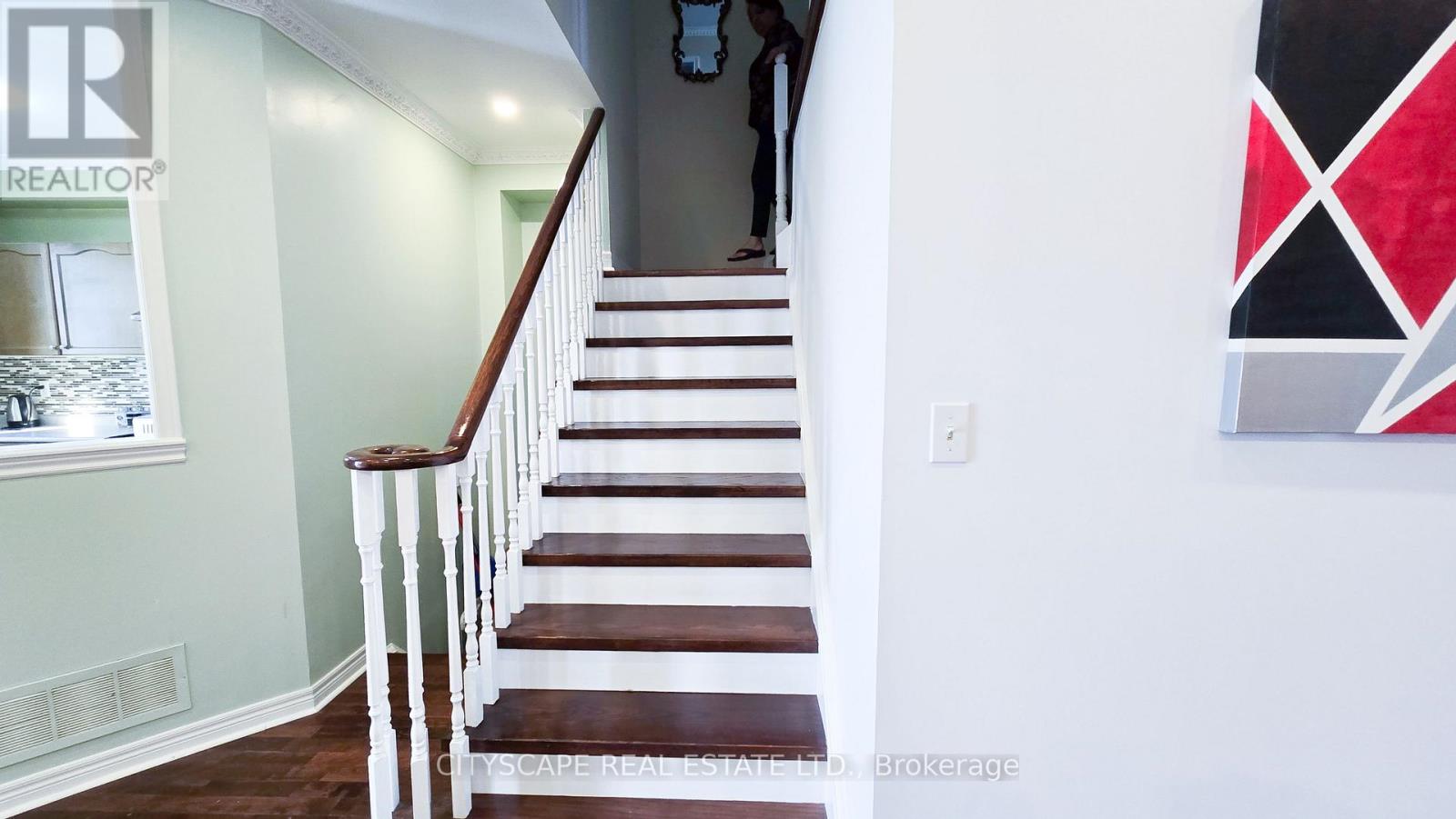 Upper - 121 Ashdale Road, Brampton, Ontario  L6Y 5N2 - Photo 15 - W12746030