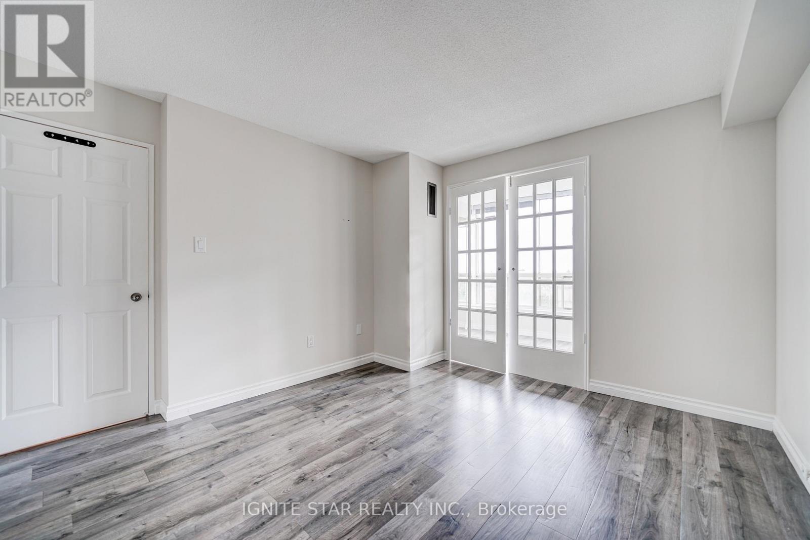 801 - 55 Elm Drive W, Mississauga, Ontario  L5B 3Z3 - Photo 18 - W12746066