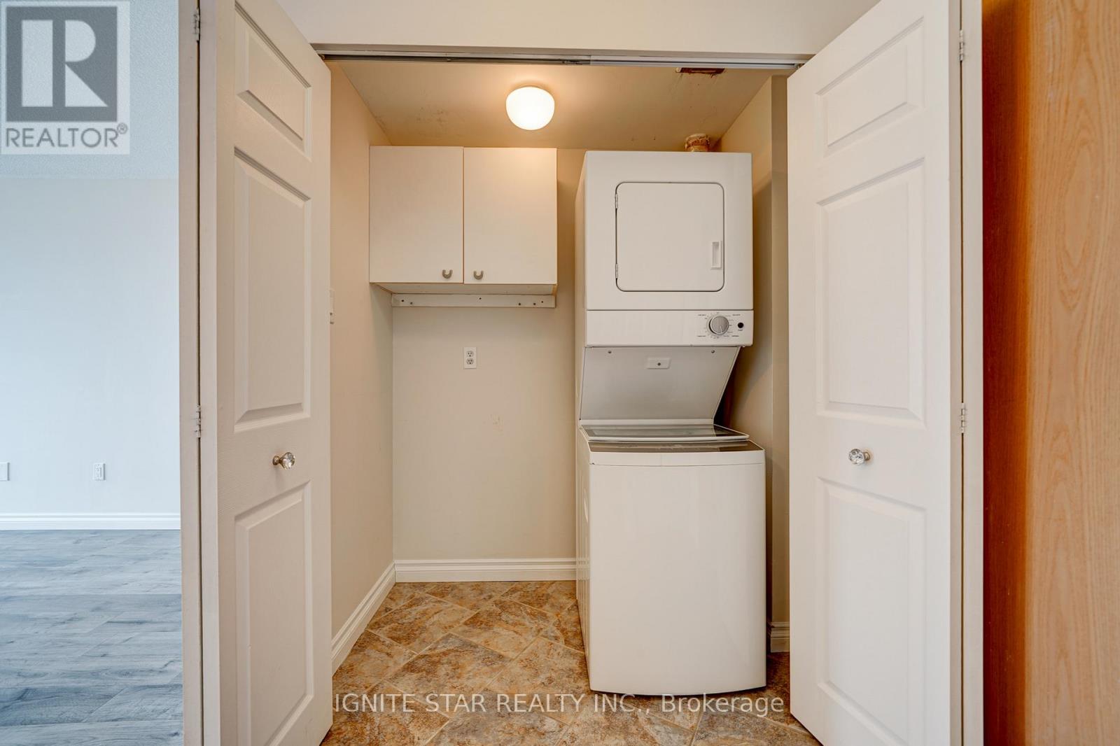 801 - 55 Elm Drive W, Mississauga, Ontario  L5B 3Z3 - Photo 28 - W12746066