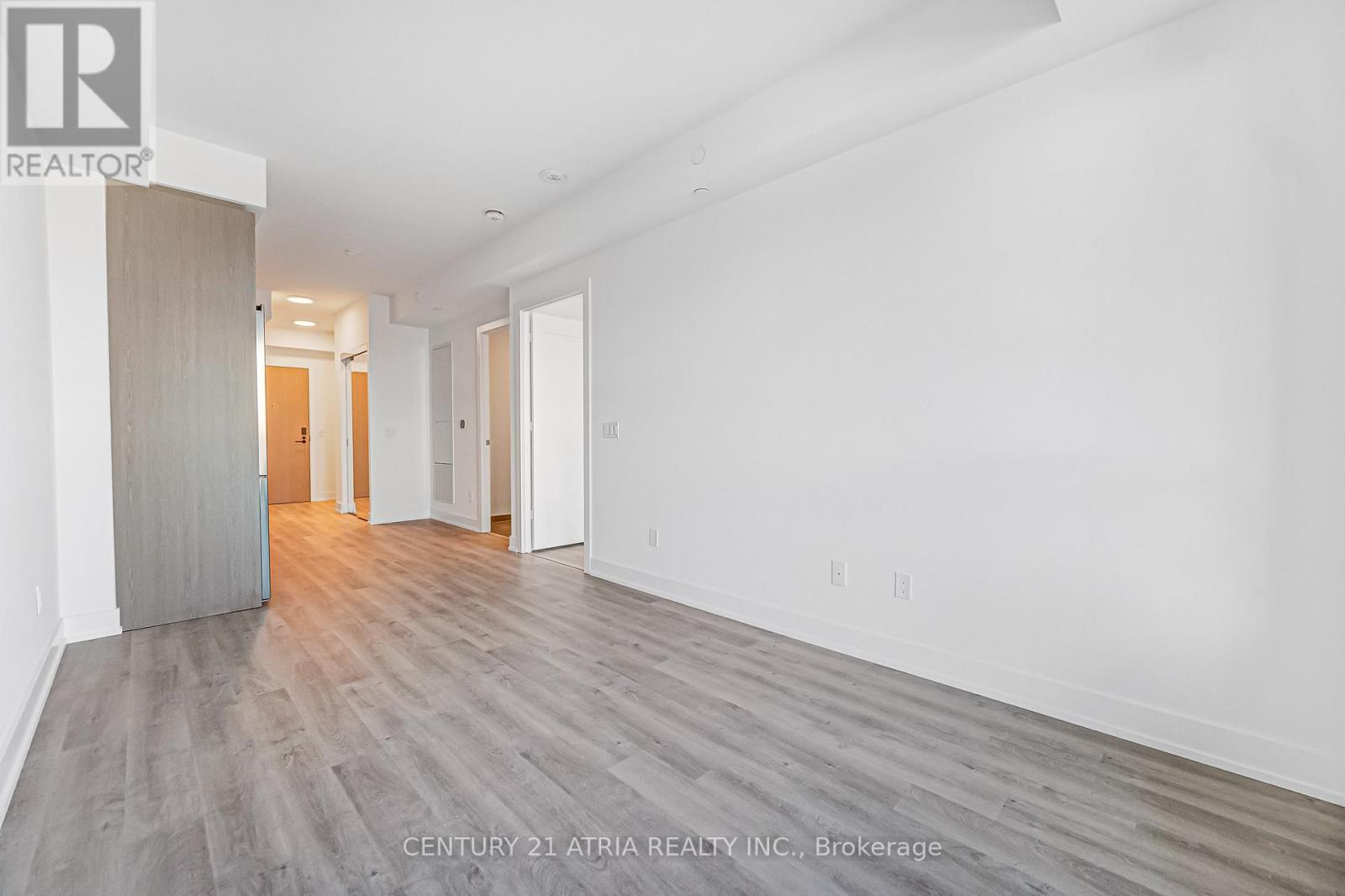 801 - 60 Central Park Roadway, Toronto, Ontario  M9A 0E6 - Photo 17 - W12746070