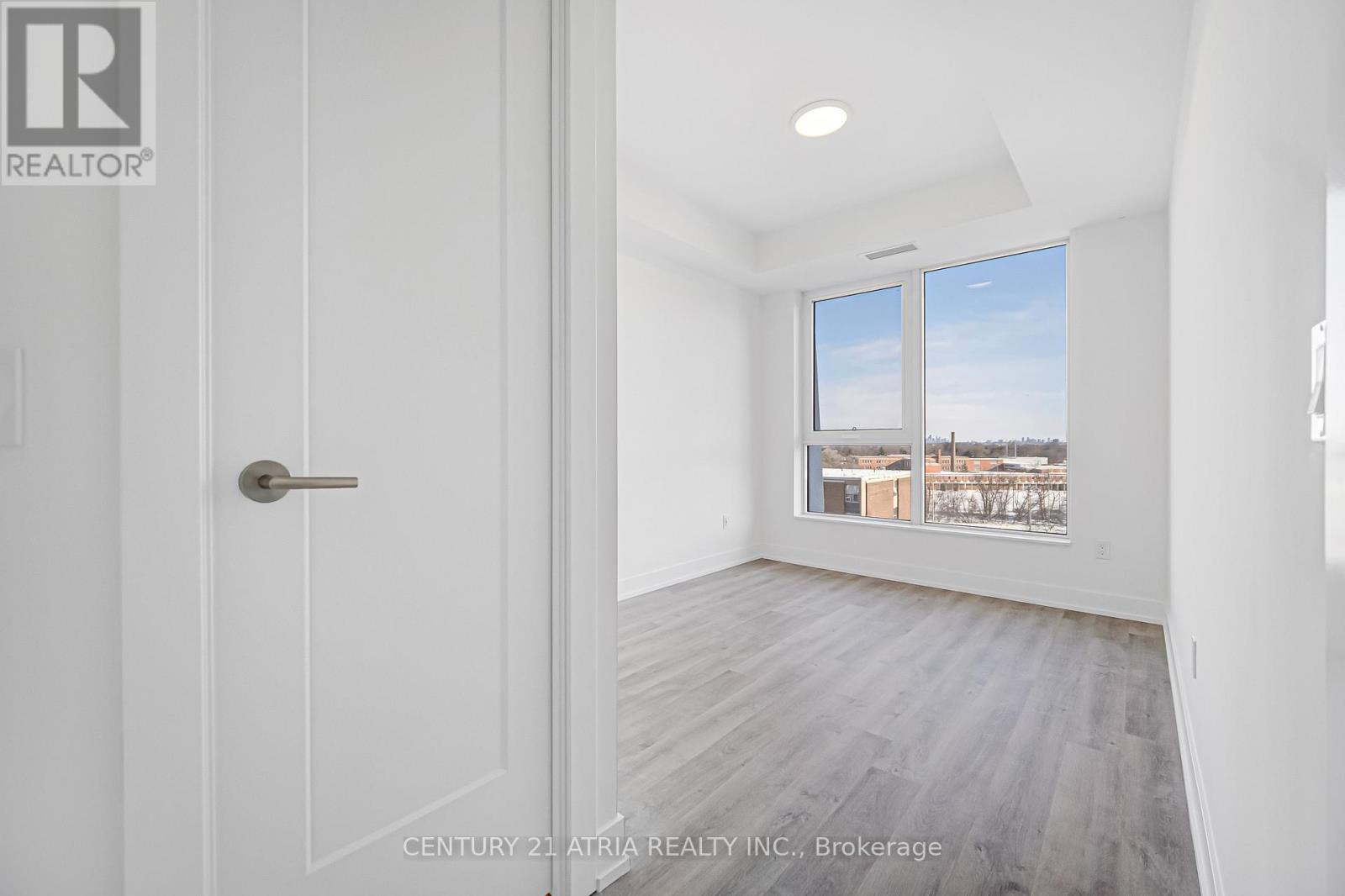 801 - 60 Central Park Roadway, Toronto, Ontario  M9A 0E6 - Photo 20 - W12746070