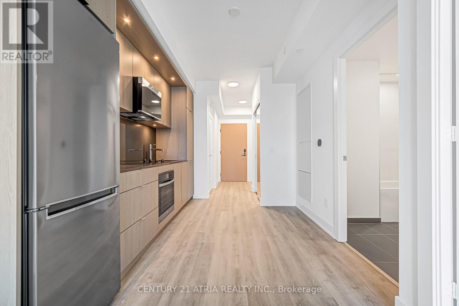 801 - 60 Central Park Roadway, Toronto, Ontario  M9A 0E6 - Photo 9 - W12746070