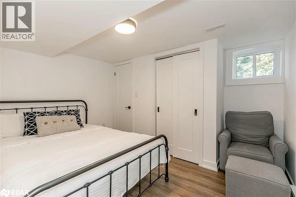 7 Derby Street, Orillia, Ontario  L3V 5R4 - Photo 6 - 26002276