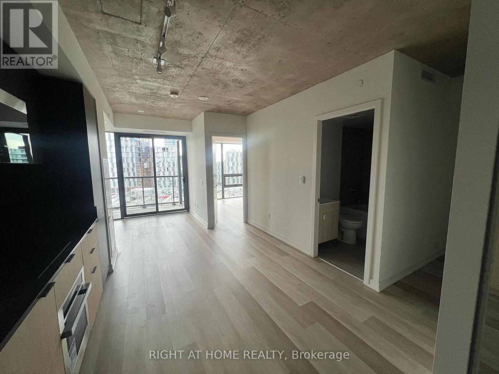 911 - 28 Eastern Avenue, Toronto, Ontario  M5A 1H5 - Photo 3 - C12698052