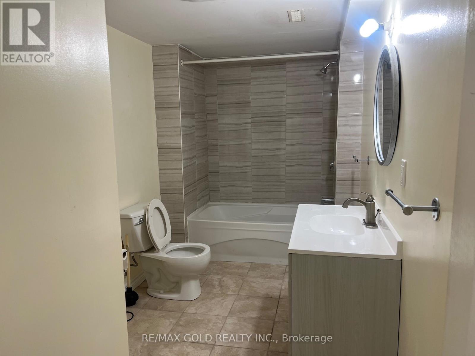 124 Herdwick St. Drive, Brampton, Ontario  L6S 0A7 - Photo 13 - W12743848