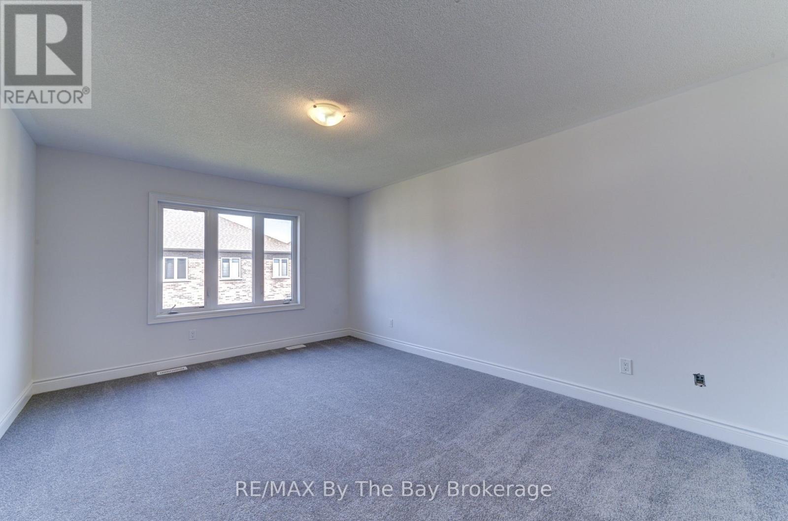 39 Lisa Street, Wasaga Beach, Ontario  L9Z 1J9 - Photo 18 - S12746102