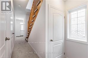 8 Elsegood Drive, Guelph (Kortright East), Ontario  N1L 0R5 - Photo 12 - X12746108