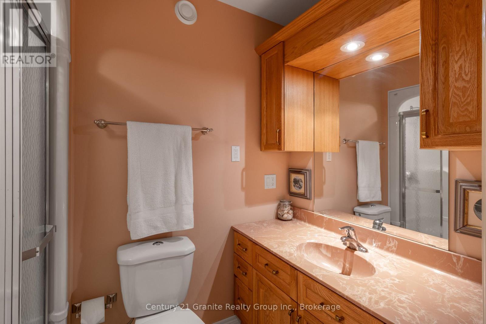 117 Halbiem Crescent, Dysart Et Al (Dysart), Ontario  K0M 1S0 - Photo 27 - X12746120