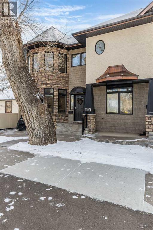 2, 19 2 Street Ne, Medicine Hat, Alberta  T1A 5K6 - Photo 2 - A2281783