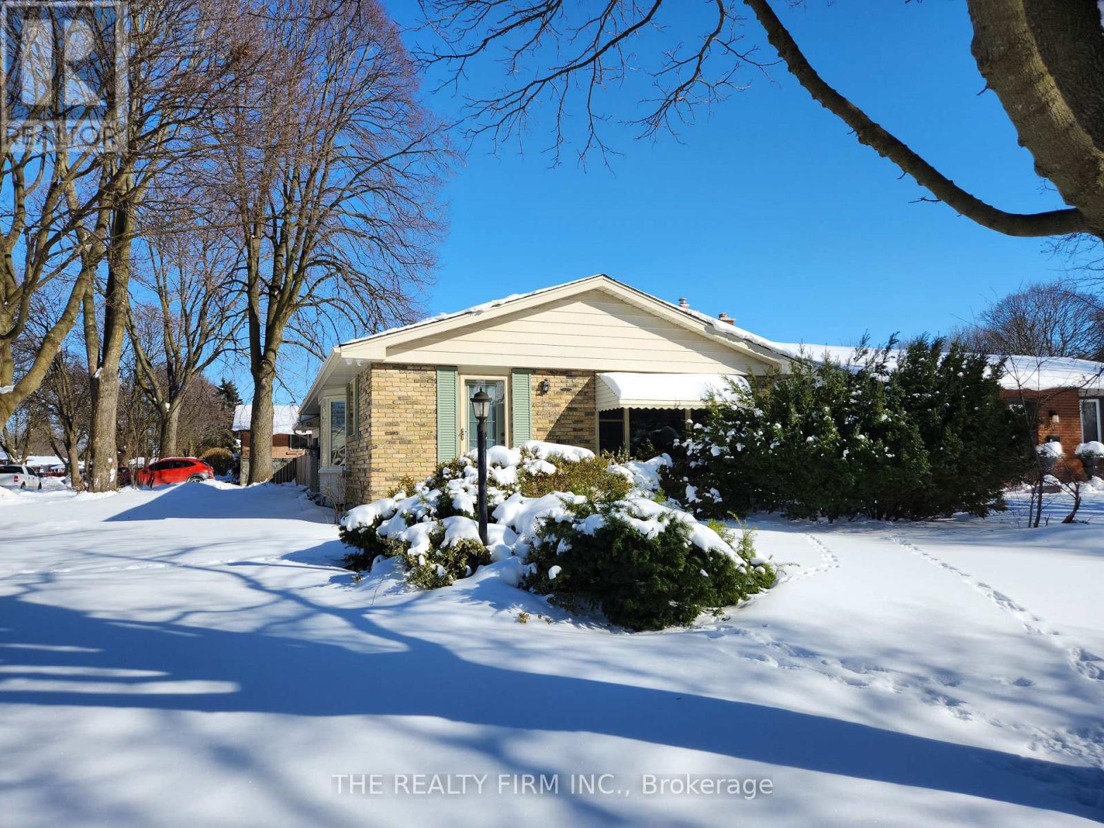 72 Toulon Crescent, London East, Ontario  N5V 1J5 - Photo 6 - X12706570