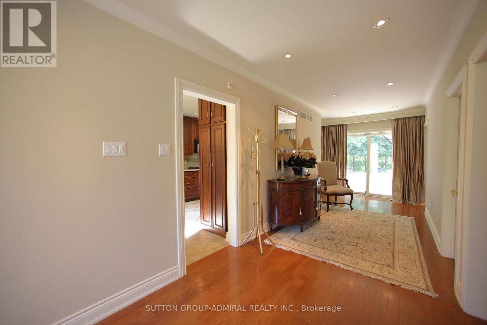 91 Forest Grove Drive, Toronto (Bayview Village), Ontario  M2K 1Z4 - Photo 9 - C12746116