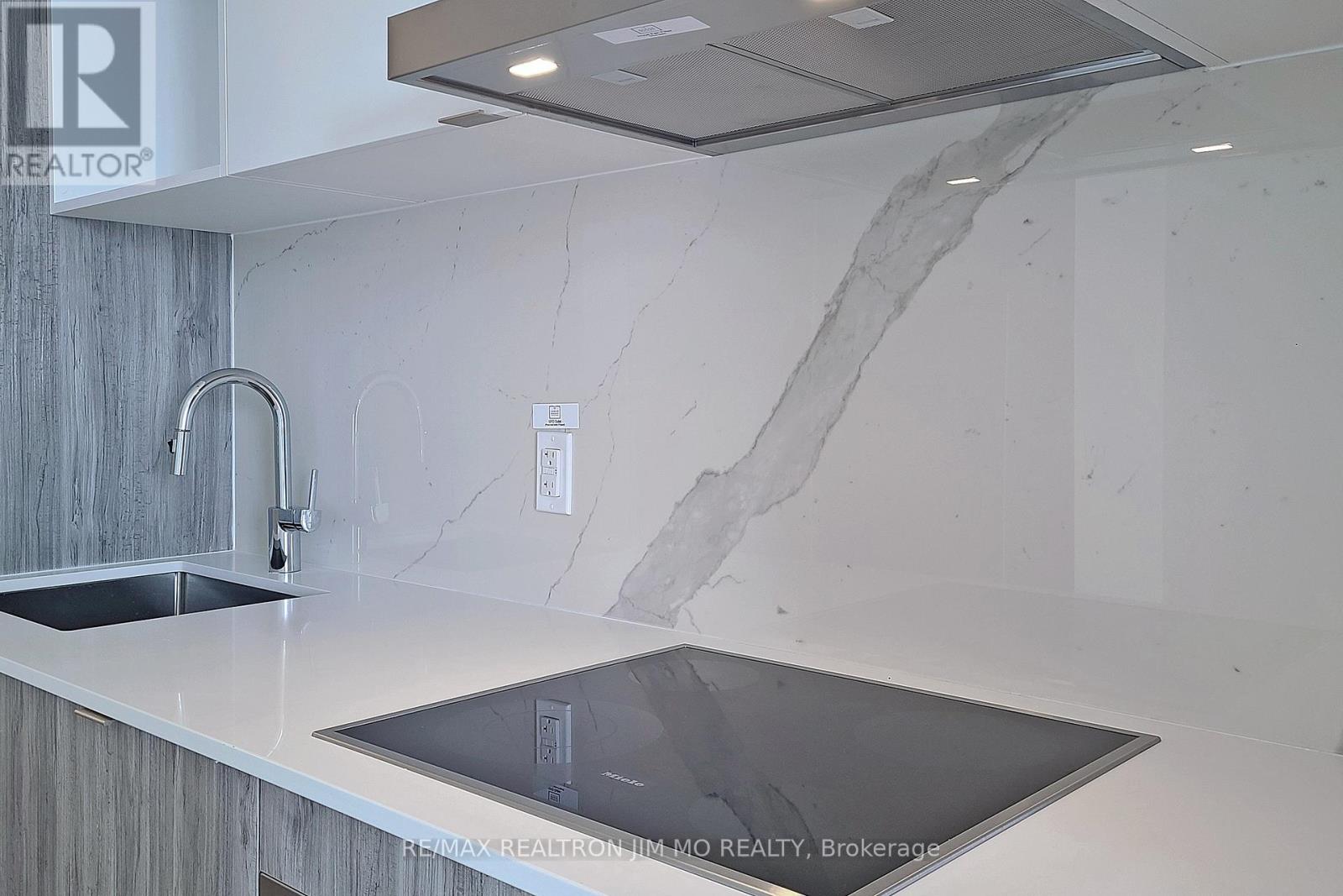 5107 - 138 Downes Street, Toronto (Waterfront Communities), Ontario  M5E 0E4 - Photo 6 - C12746136