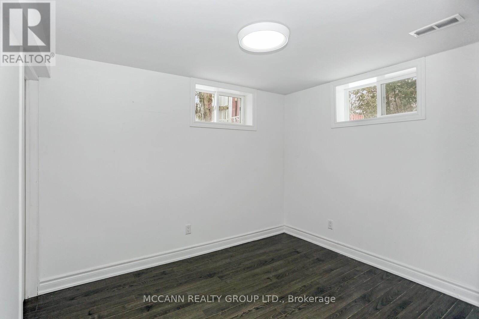 Aurora - 81 Aurora Heights Drive, Aurora (Aurora Heights), Ontario  L4G 2X1 - Photo 24 - N12746132