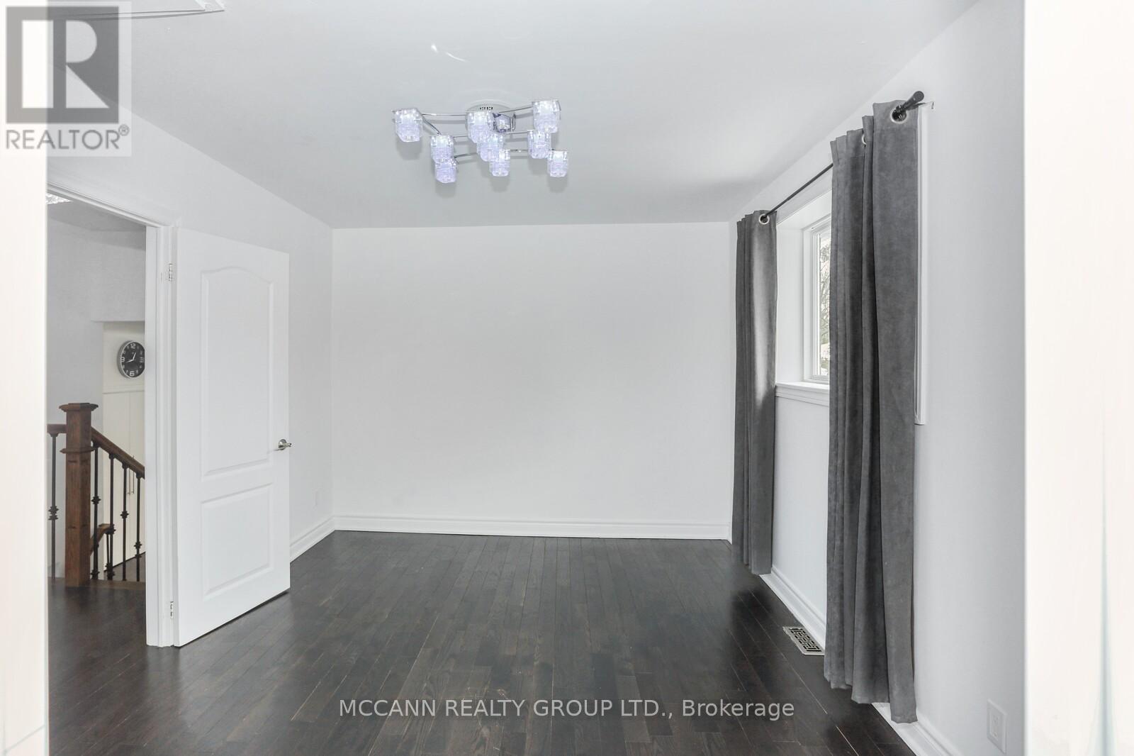 Aurora - 81 Aurora Heights Drive, Aurora (Aurora Heights), Ontario  L4G 2X1 - Photo 25 - N12746132