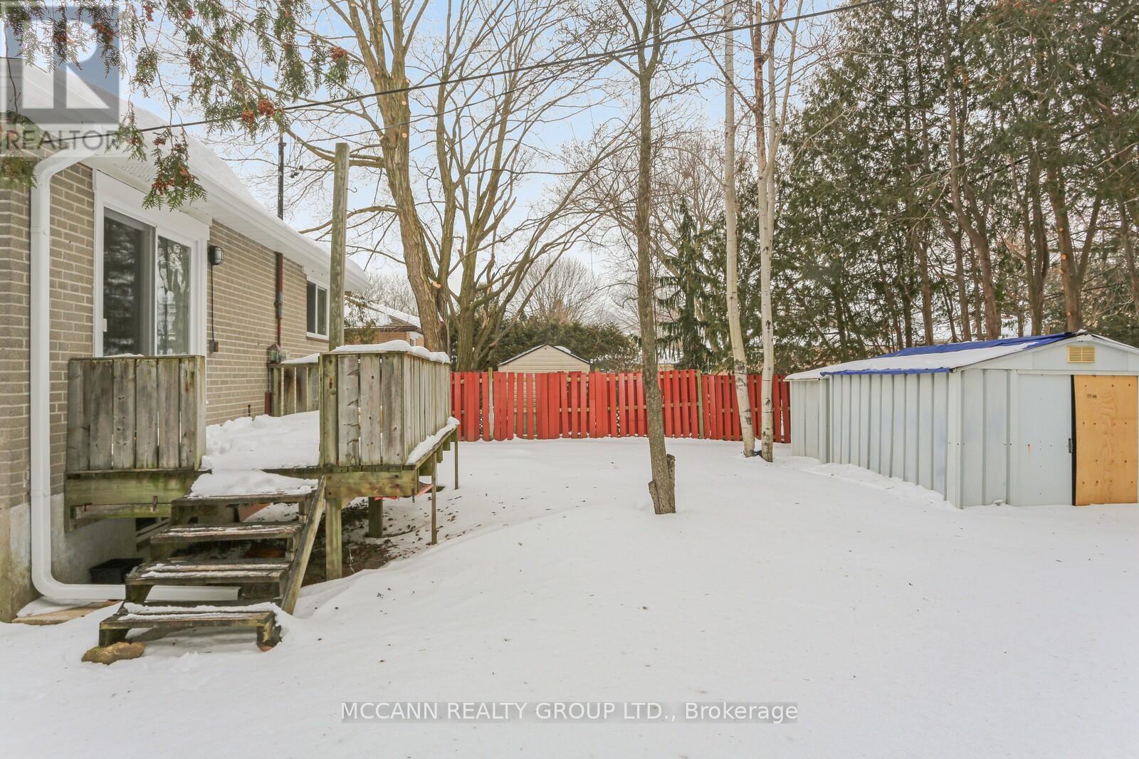 Aurora - 81 Aurora Heights Drive, Aurora (Aurora Heights), Ontario  L4G 2X1 - Photo 29 - N12746132