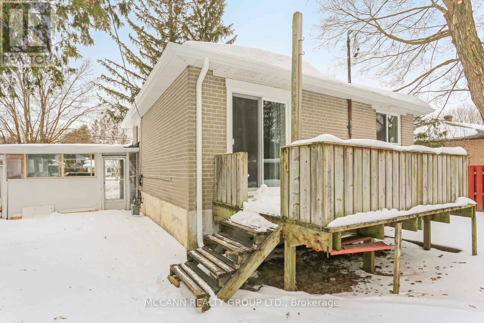 Aurora - 81 Aurora Heights Drive, Aurora (Aurora Heights), Ontario  L4G 2X1 - Photo 31 - N12746132