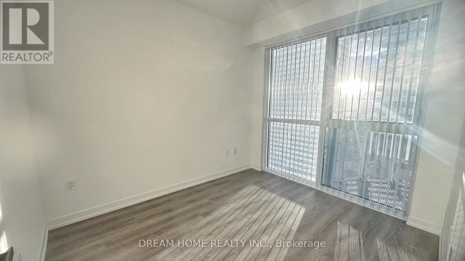 1915 - 8 Interchange Way, Vaughan (Vaughan Corporate Centre), Ontario  L4K 0R2 - Photo 11 - N12746162