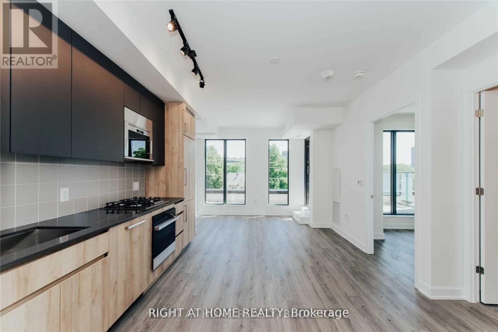 406 - 430 Roncesvalles Avenue, Toronto, Ontario  M6R 0A6 - Photo 4 - W12746094