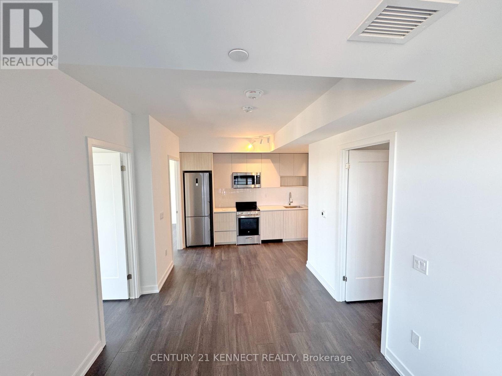 606 - 801 The Queensway, Toronto (Stonegate-Queensway), Ontario  M8Z 6A8 - Photo 4 - W12746110