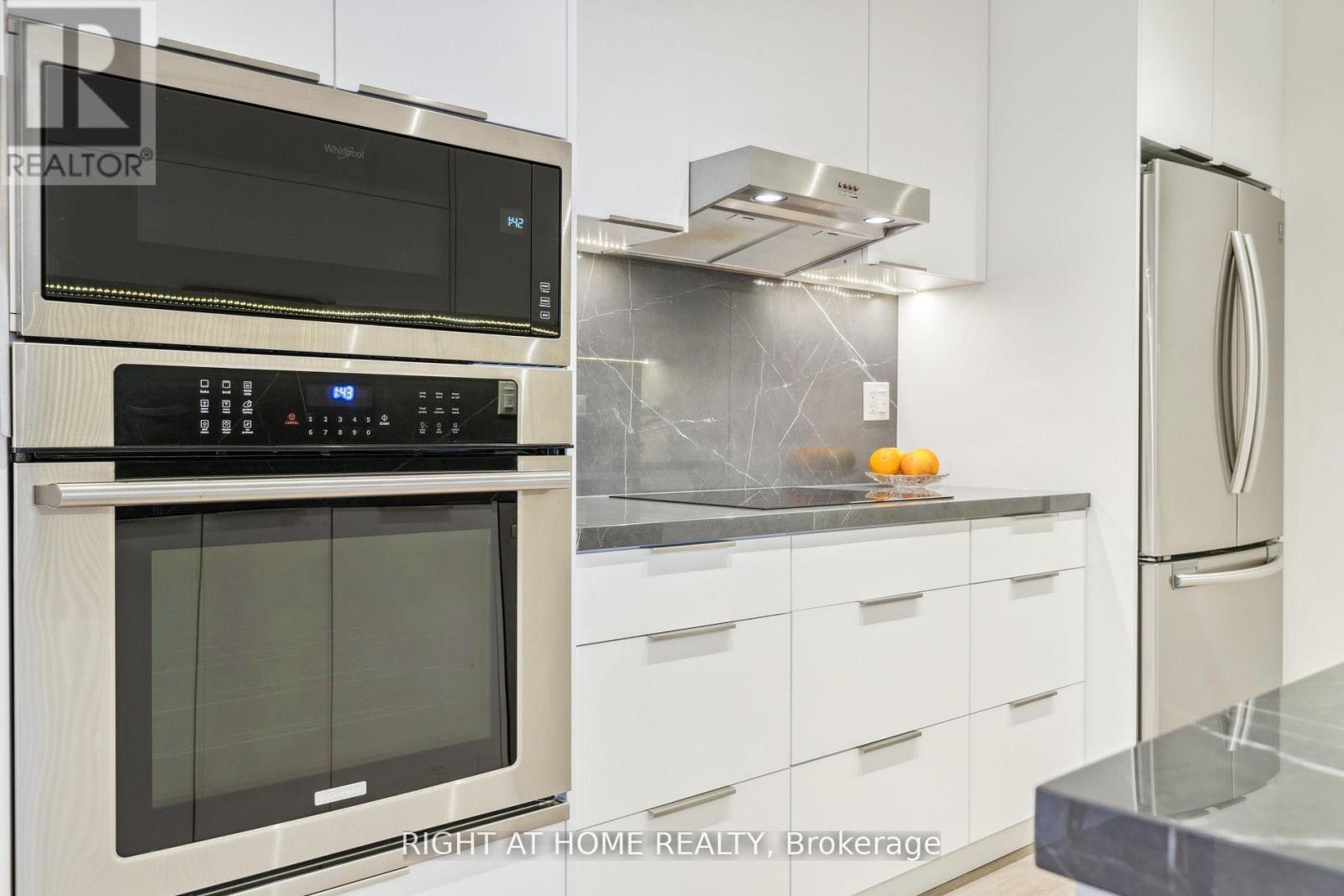 1004 - 2929 Aquitaine Avenue, Mississauga (Meadowvale), Ontario  L5N 2C7 - Photo 6 - W12746128