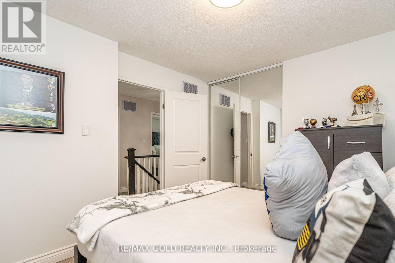 29 Nickel Crescent, Brampton, Ontario  L6S 4V9 - Photo 32 - W12746154