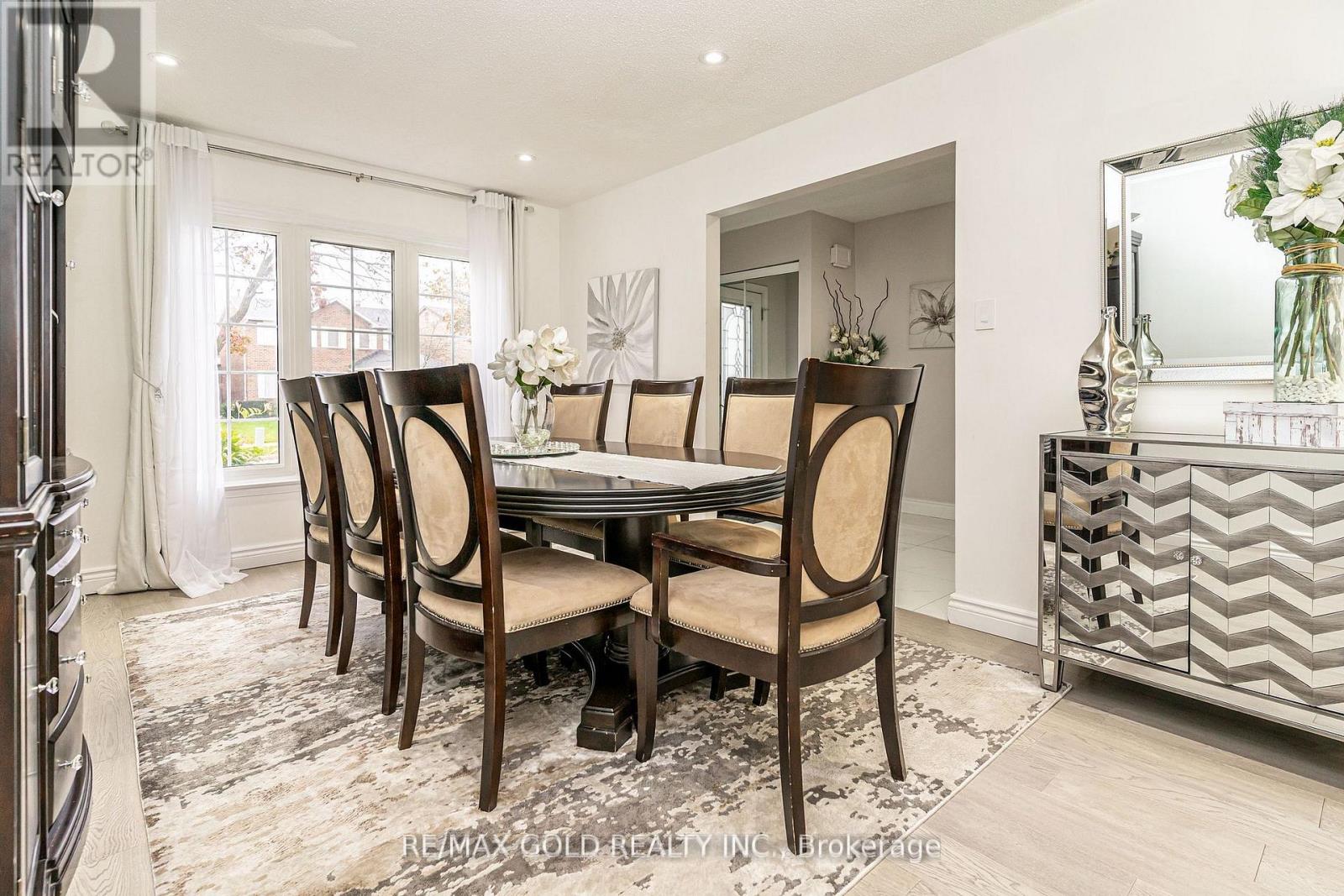 29 Nickel Crescent, Brampton, Ontario  L6S 4V9 - Photo 6 - W12746154