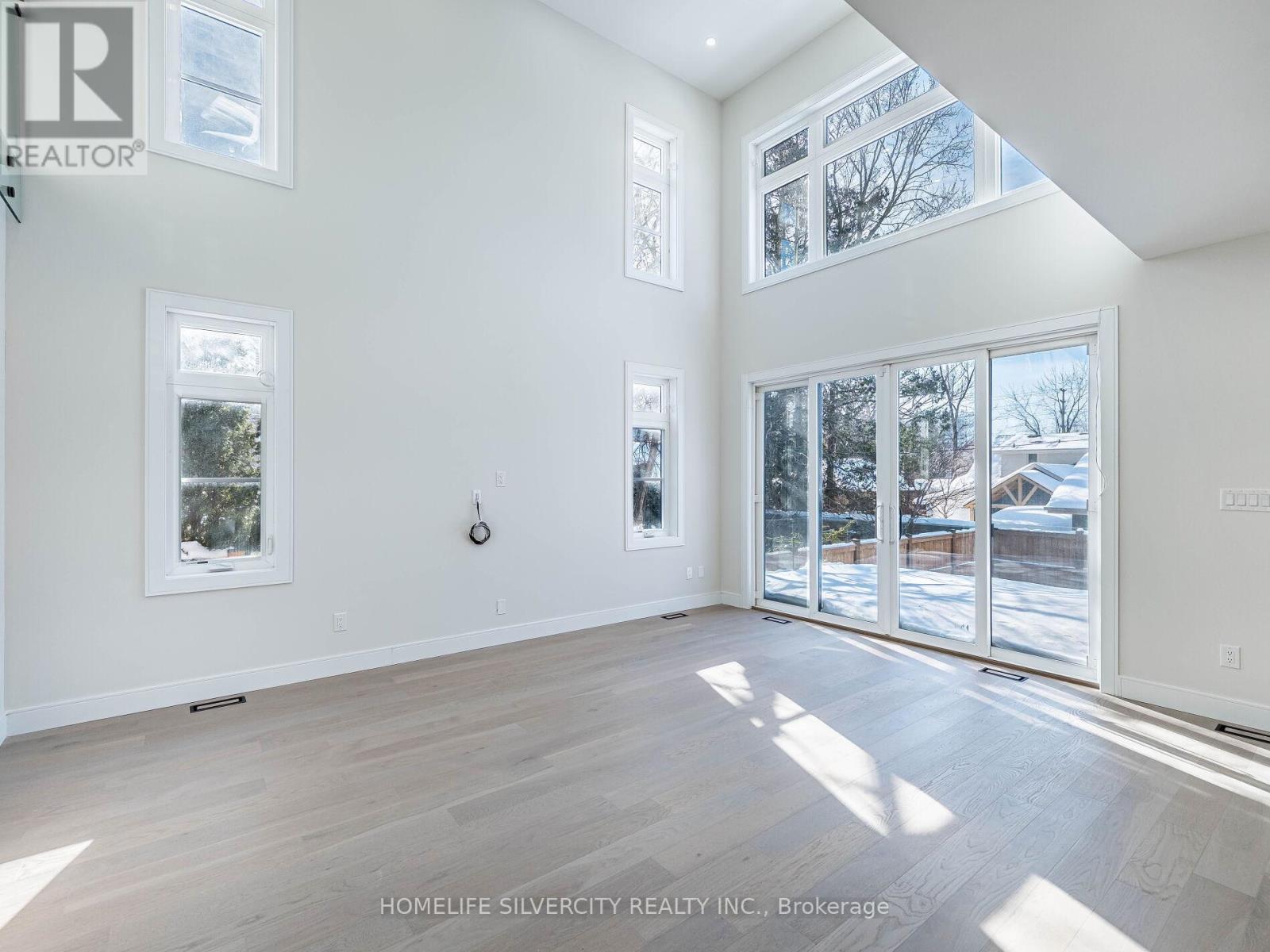 1078 Cherriebell Rd Road, Mississauga (Lakeview), Ontario  L5E 2R3 - Photo 10 - W12746156