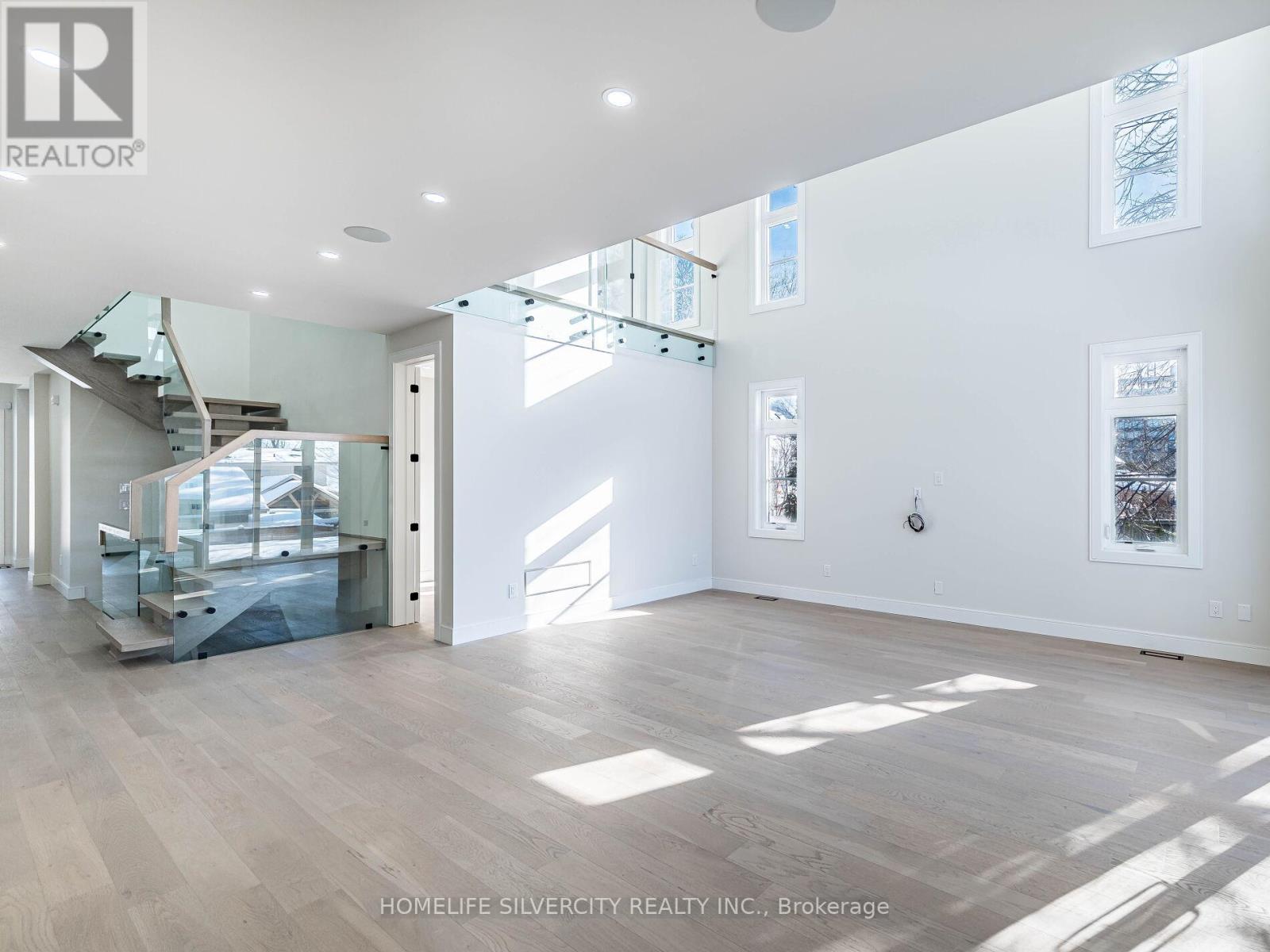 1078 Cherriebell Rd Road, Mississauga (Lakeview), Ontario  L5E 2R3 - Photo 11 - W12746156