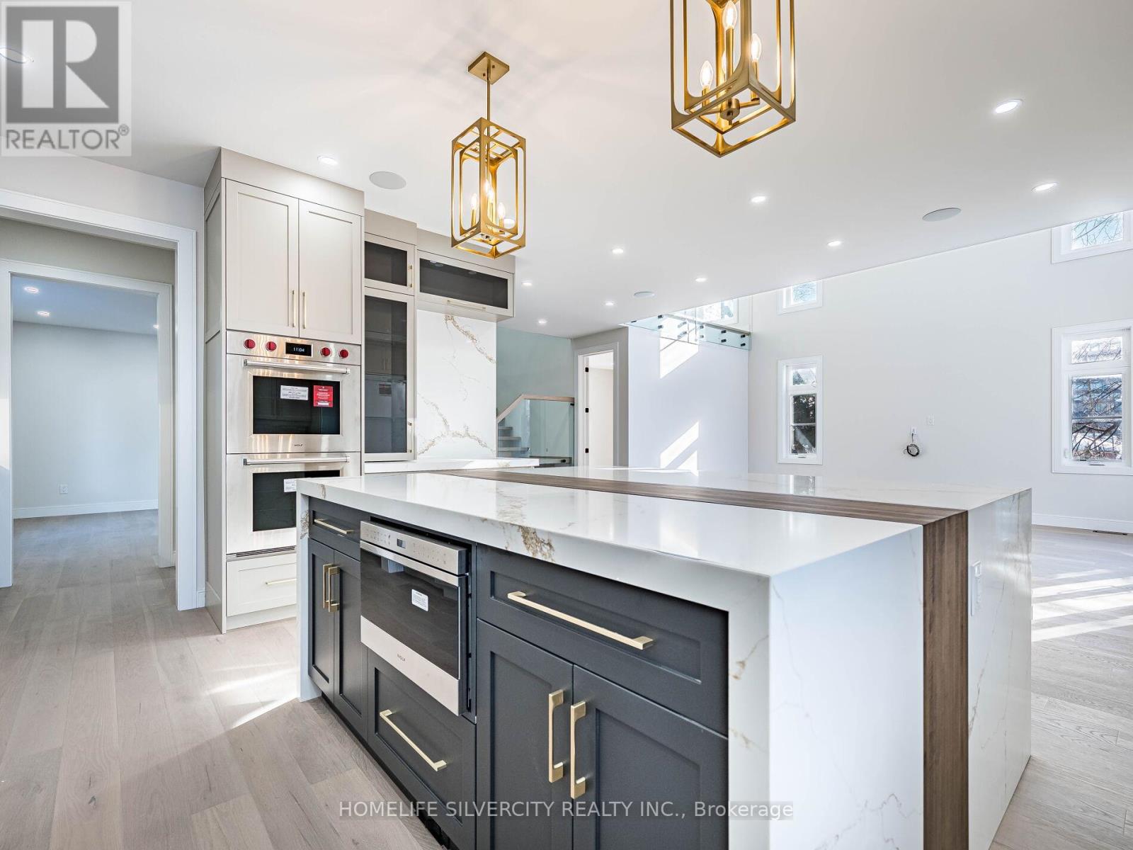 1078 Cherriebell Rd Road, Mississauga (Lakeview), Ontario  L5E 2R3 - Photo 17 - W12746156