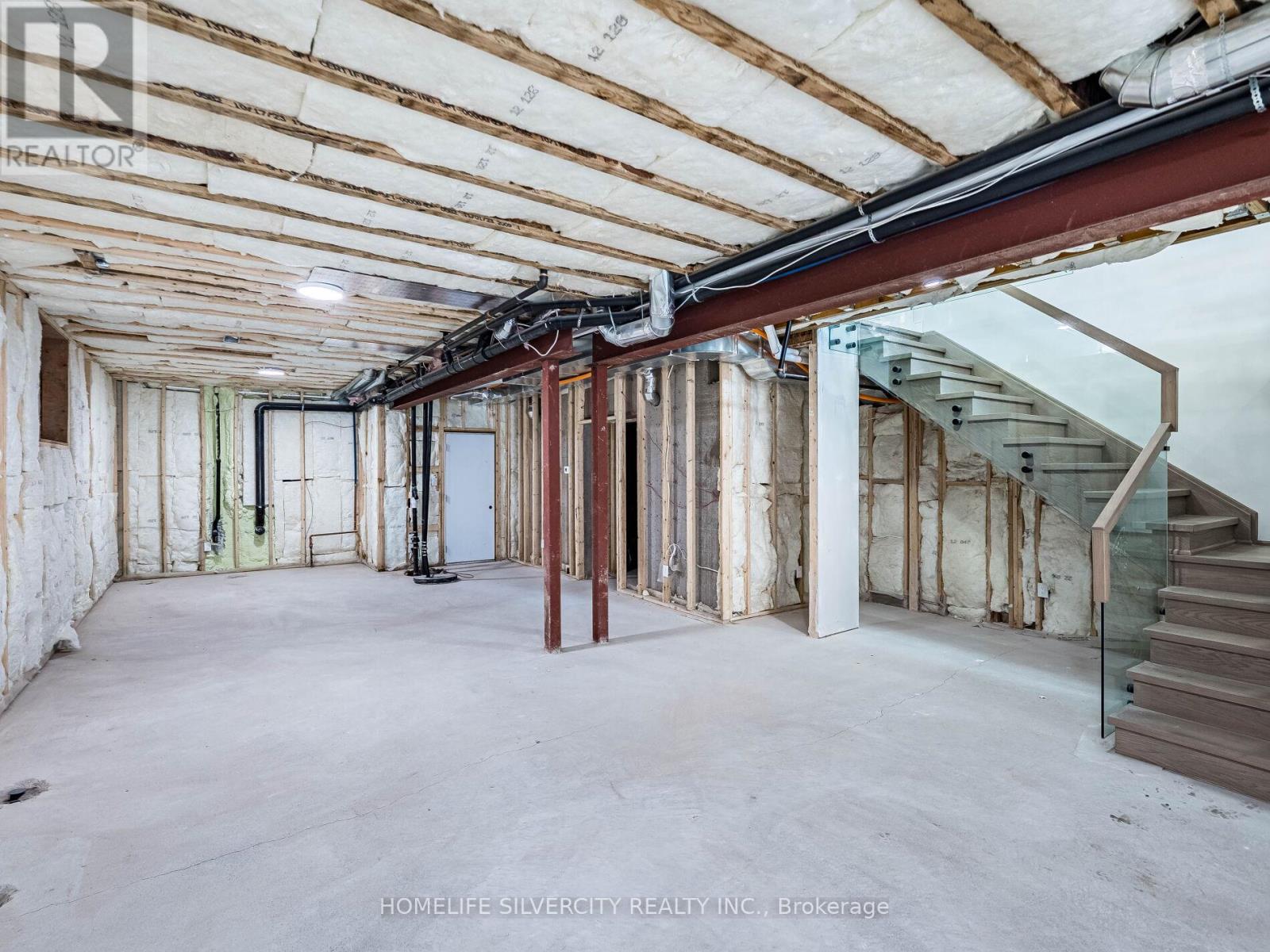 1078 Cherriebell Rd Road, Mississauga (Lakeview), Ontario  L5E 2R3 - Photo 46 - W12746156