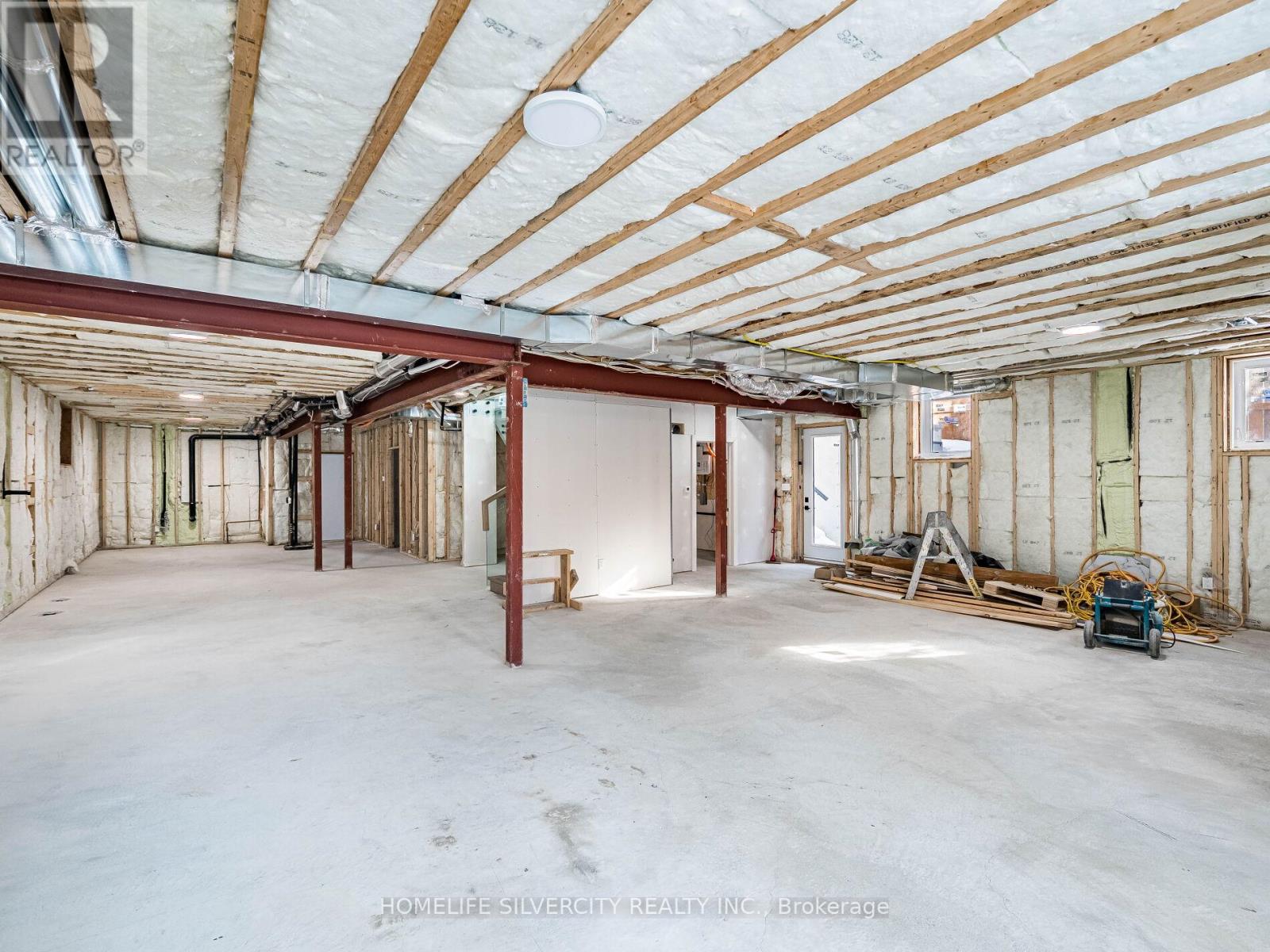 1078 Cherriebell Rd Road, Mississauga (Lakeview), Ontario  L5E 2R3 - Photo 47 - W12746156