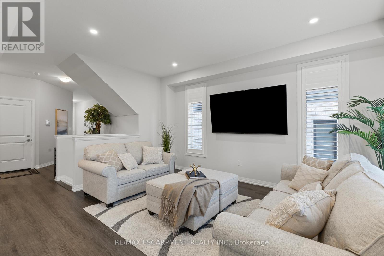 96 - 4552 Portage Road, Niagara Falls, Ontario  L2E 6A8 - Photo 14 - X12746078