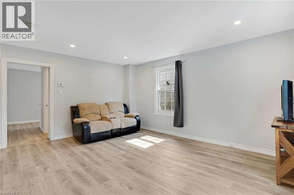 50 Sixth Avenue, Brantford, Ontario  N3S 1A7 - Photo 4 - 40801810