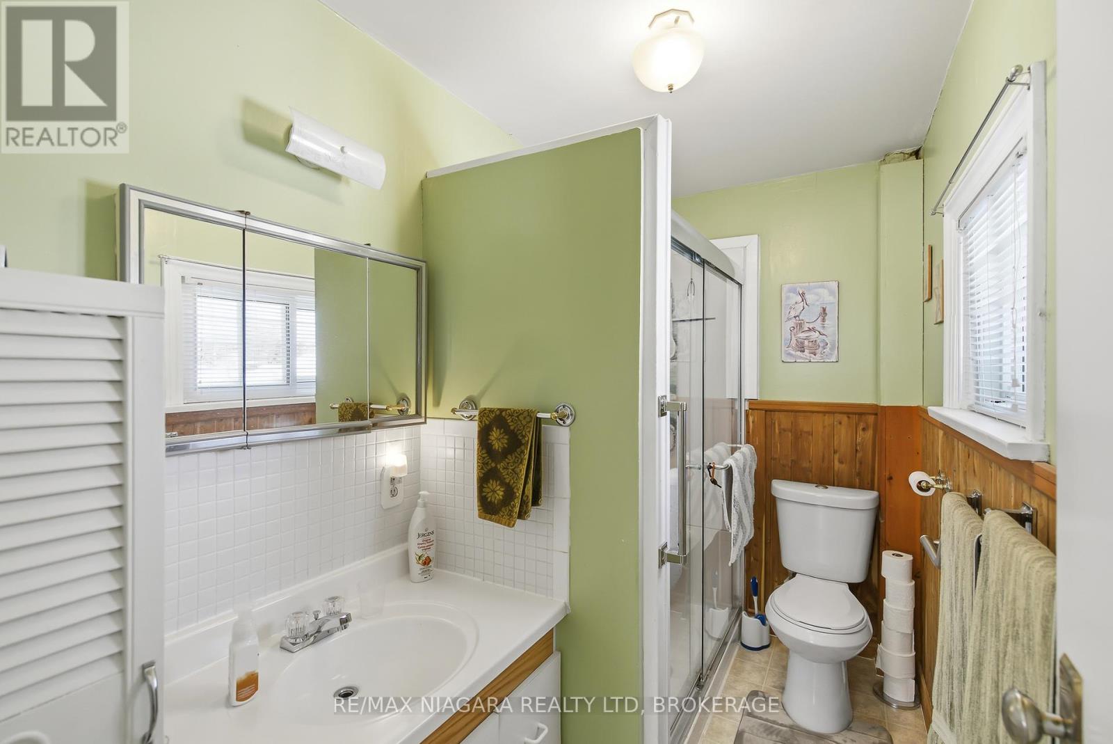 4584 Baldwin Avenue, Niagara Falls (Ascot), Ontario  L2H 1N8 - Photo 22 - X12746194