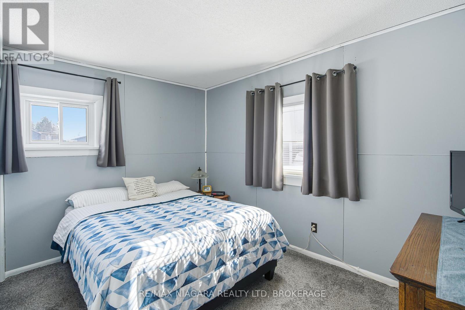 4584 Baldwin Avenue, Niagara Falls (Ascot), Ontario  L2H 1N8 - Photo 23 - X12746194