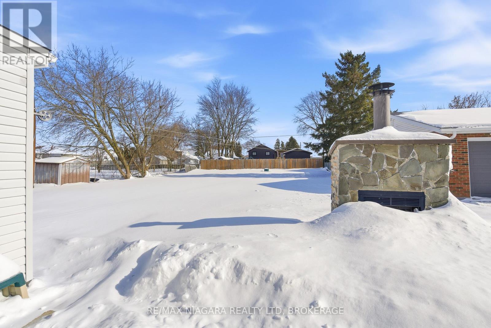 4584 Baldwin Avenue, Niagara Falls (Ascot), Ontario  L2H 1N8 - Photo 4 - X12746194