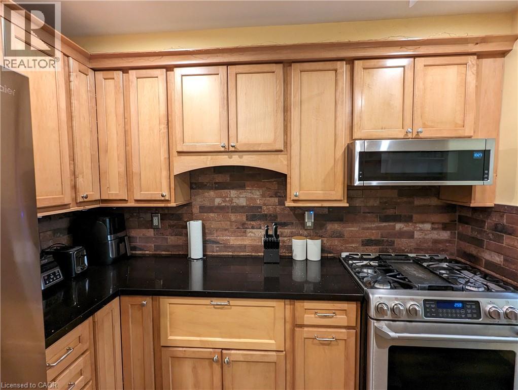 1 Royalwood Court Unit# 66, Stoney Creek, Ontario  L8E 4Y1 - Photo 15 - 40802030