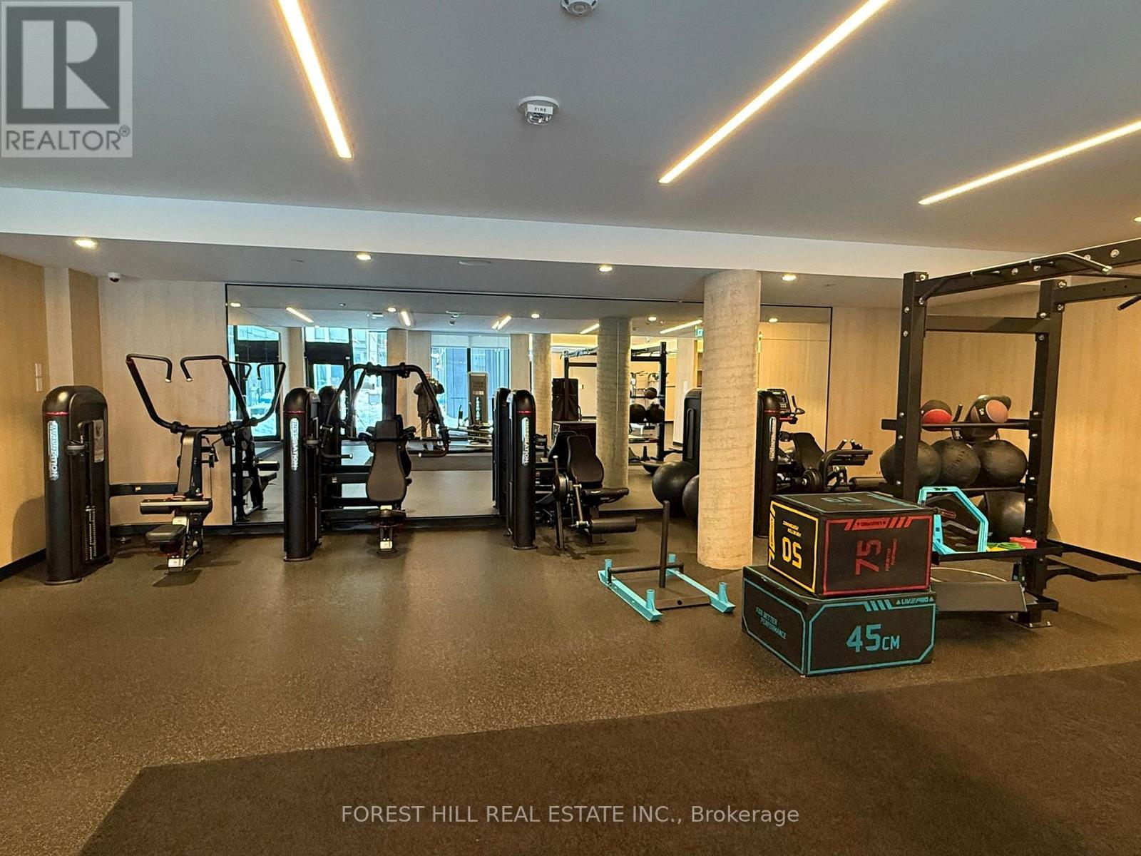 737 - 2020 Bathurst Street, Toronto, Ontario  M5P 0A6 - Photo 5 - C12746198