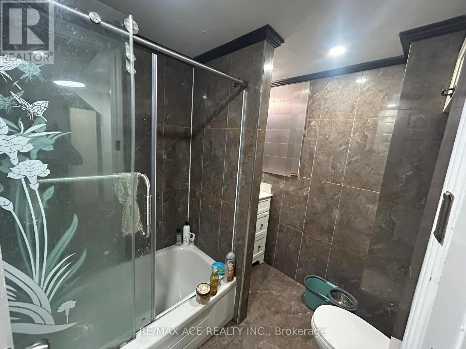 Bsmt - 161 Heale Avenue, Toronto (Birchcliffe-Cliffside), Ontario  M1N 3Y2 - Photo 6 - E12746172