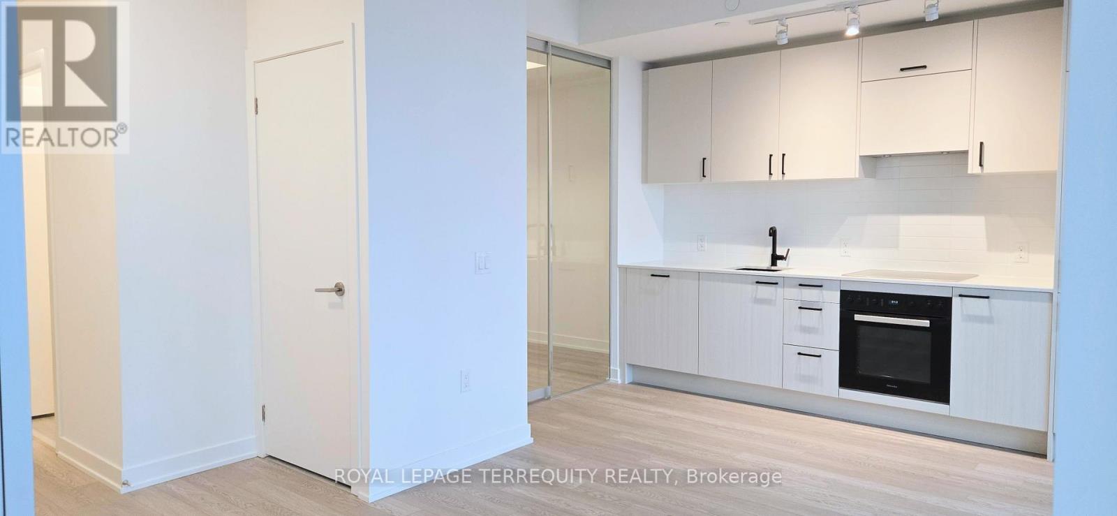 2415 - 1 Quarrington Lane, Toronto, Ontario  M3C 0S4 - Photo 35 - C12696642