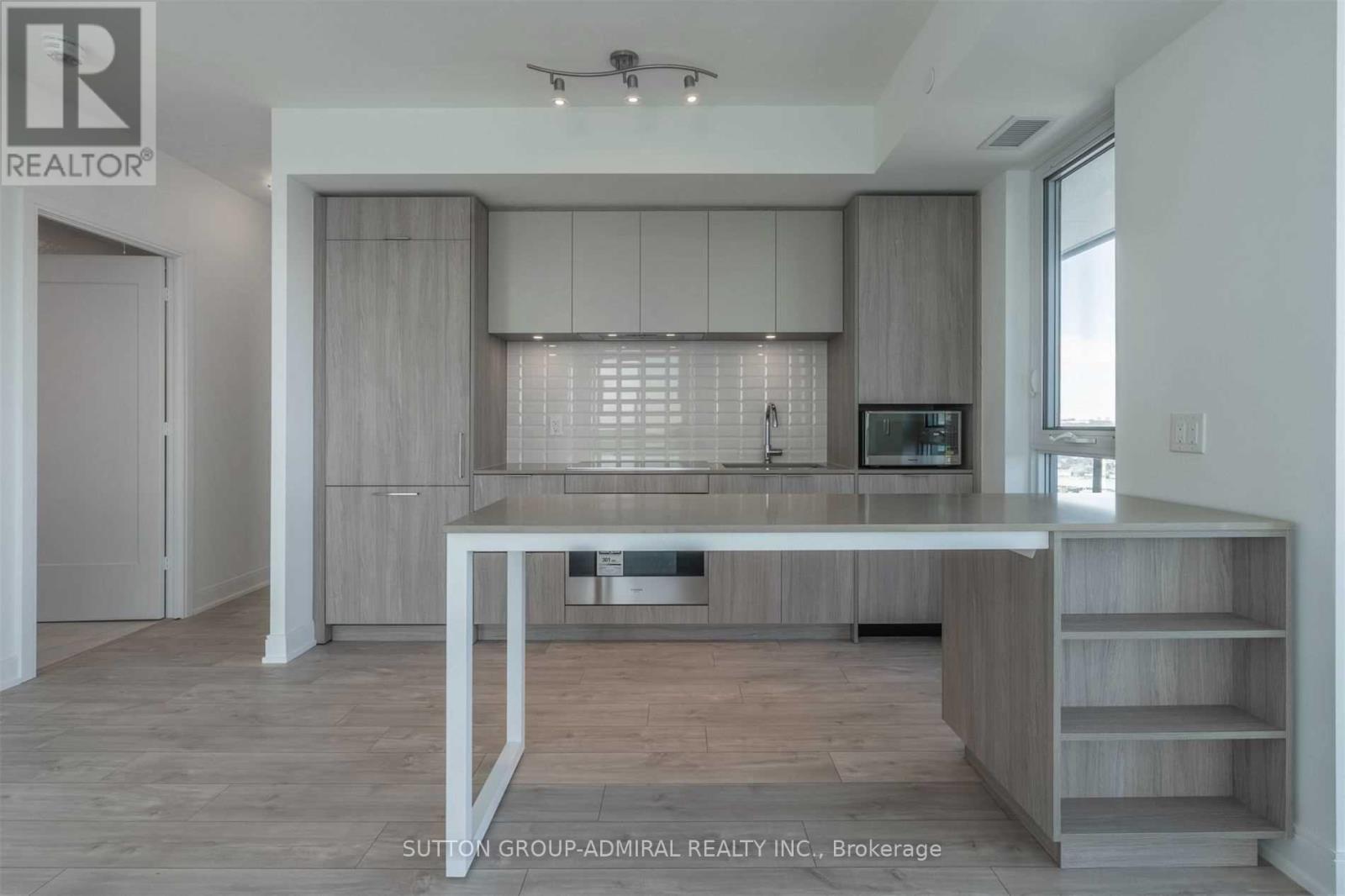 1704 - 70 Annie Craig Drive, Toronto, Ontario  M8V 0G2 - Photo 5 - W12746170