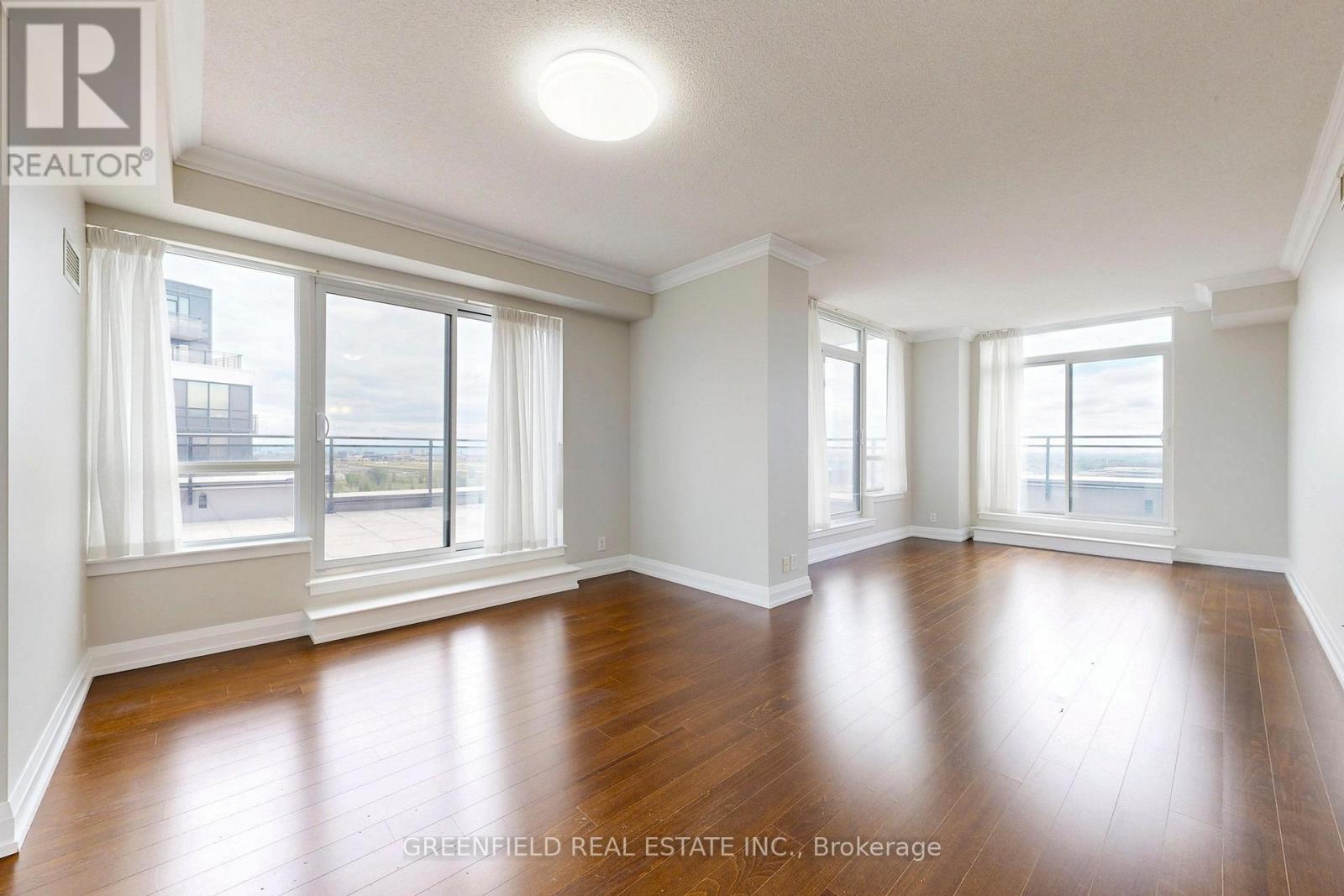 Lph03 - 55 De Boers Drive, Toronto, Ontario  M3J 0G5 - Photo 3 - W12746174