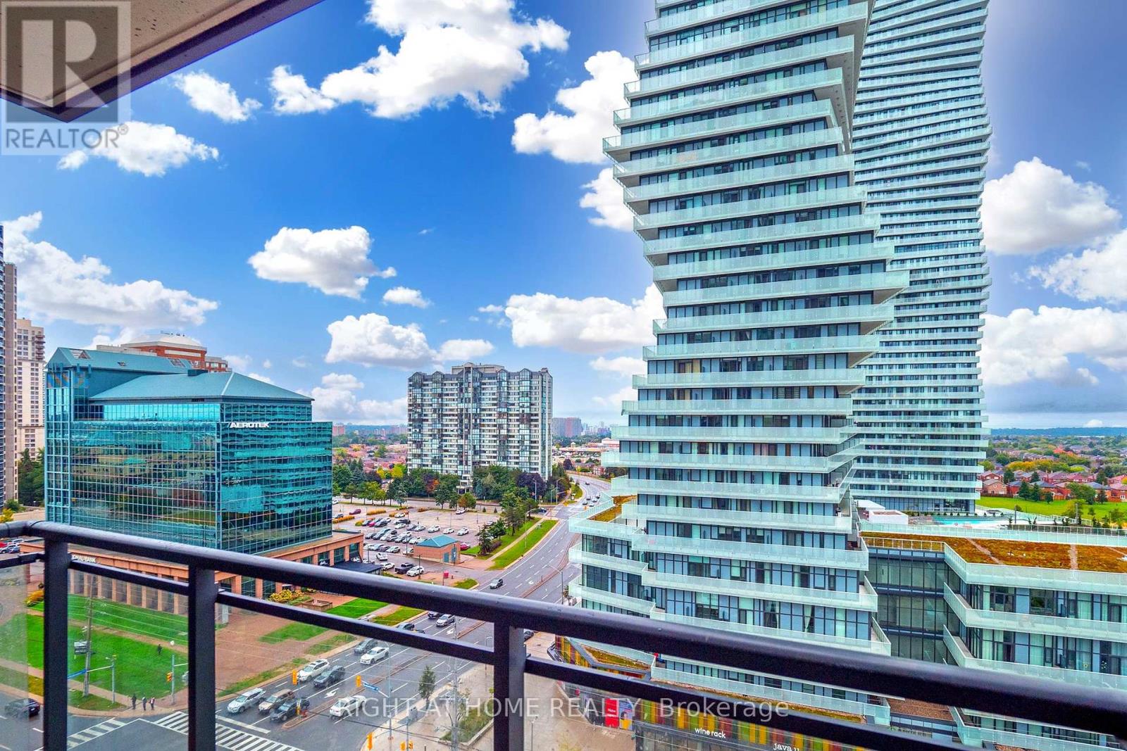 1008 - 4011 Brickstone Mews E, Mississauga, Ontario  L5B 0G3 - Photo 17 - W12746208