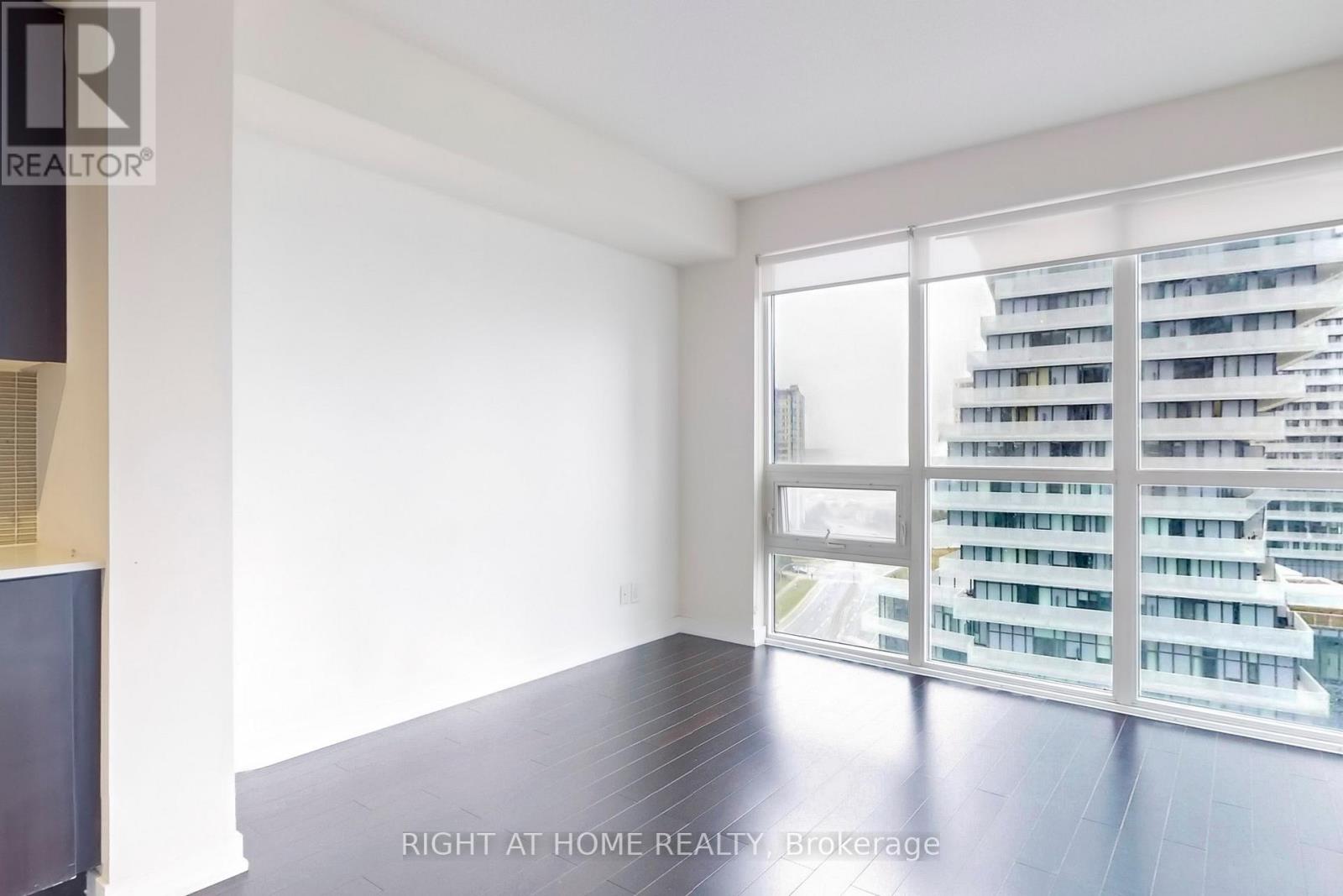 1008 - 4011 Brickstone Mews E, Mississauga, Ontario  L5B 0G3 - Photo 5 - W12746208