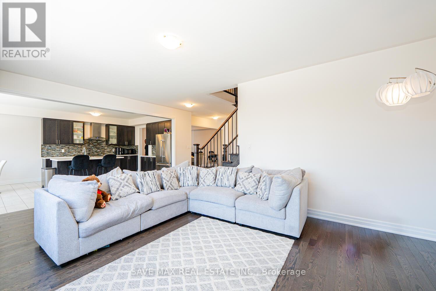 9218 White Oak Avenue N, Niagara Falls, Ontario  L2G 0E9 - Photo 13 - X12746216