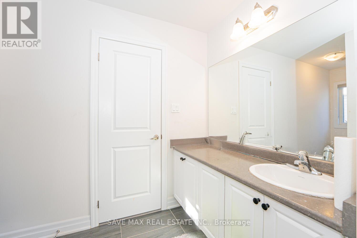 9218 White Oak Avenue N, Niagara Falls, Ontario  L2G 0E9 - Photo 38 - X12746216